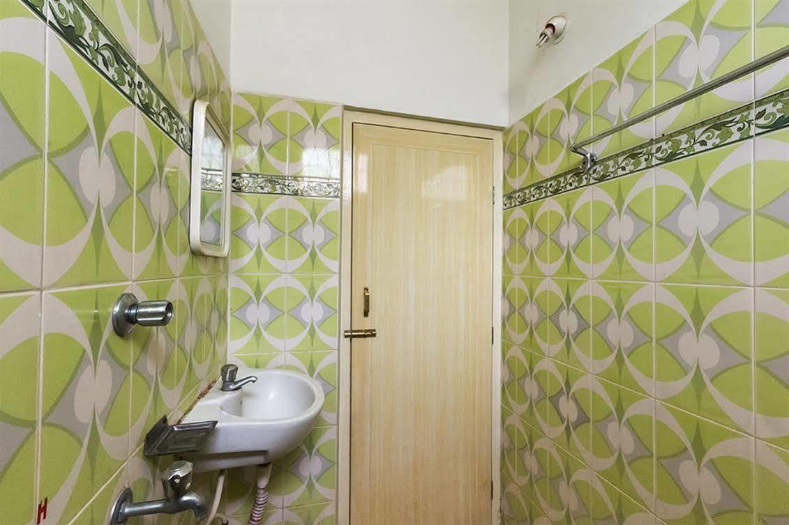 Вілла Kvr Deluxe Residency Тірупаті Екстер'єр фото